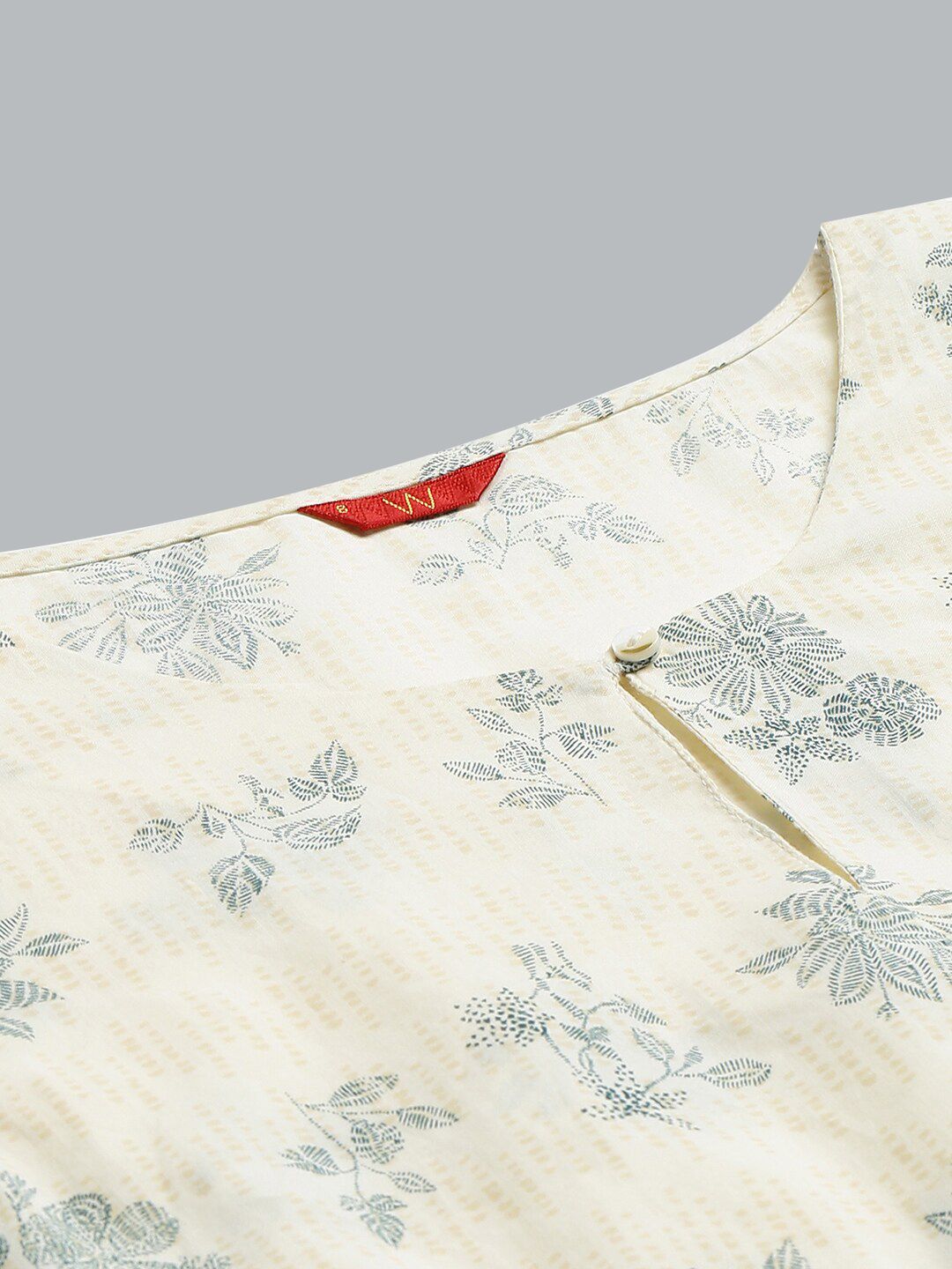 W Women Floral Print Cotton Kurta With Shrugs & Parallel Pant