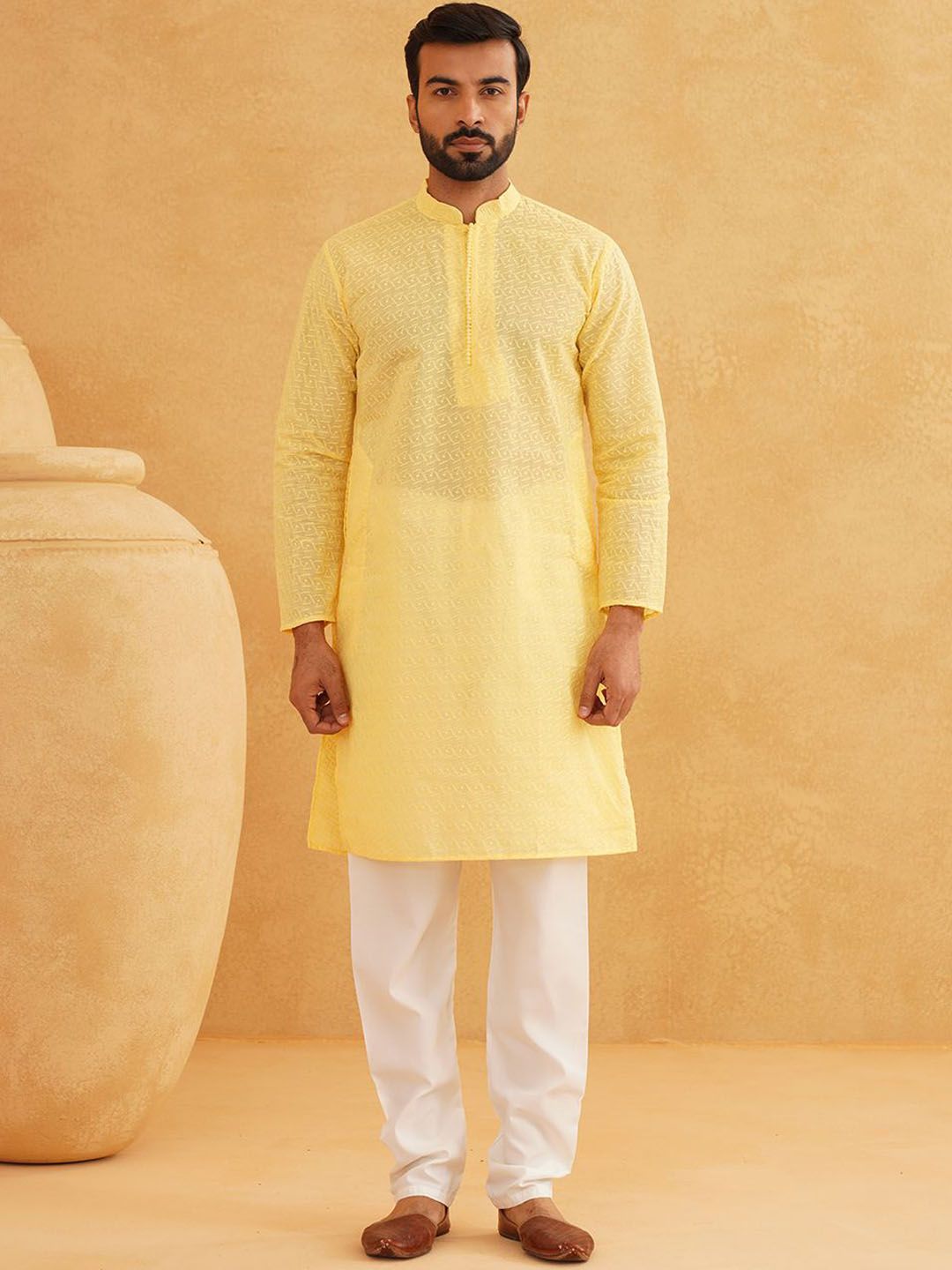 SOJANYA Benang Kolar Mandarin Bersulam Geometrik Berfungsi Kurta Kapas Tulen Dengan Churidar