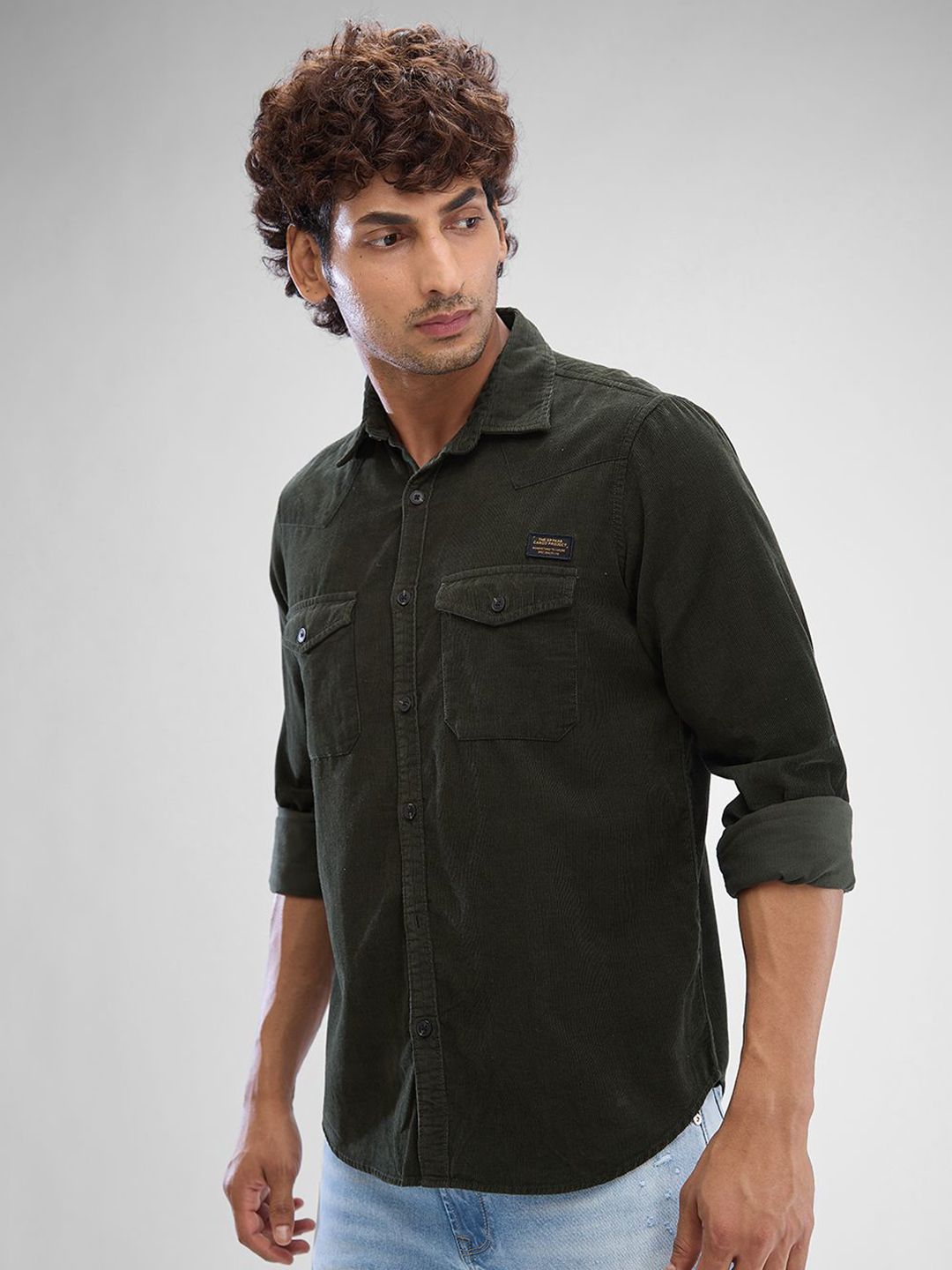 SPYKAR Men Slim Fit Opaque Solid Spread Collar Casual Shirt