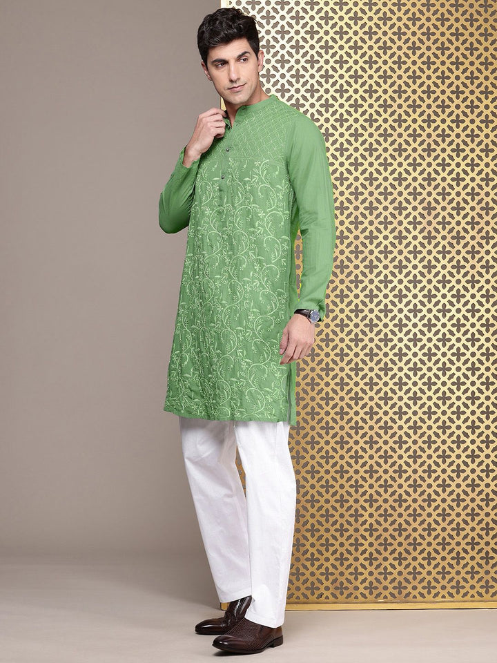 House of Pataudi Ethnic Motifs Embroidered Chikankari pure cotton Jashn kurta paired with pyjama trousers