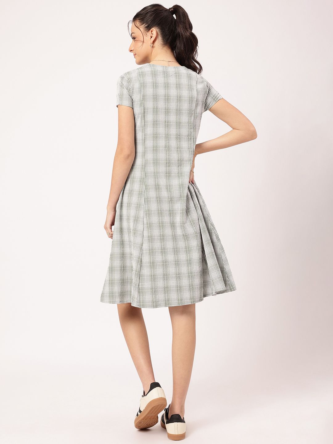 DressBerry Seersucker Softgirl Effortless Button-Down Dress