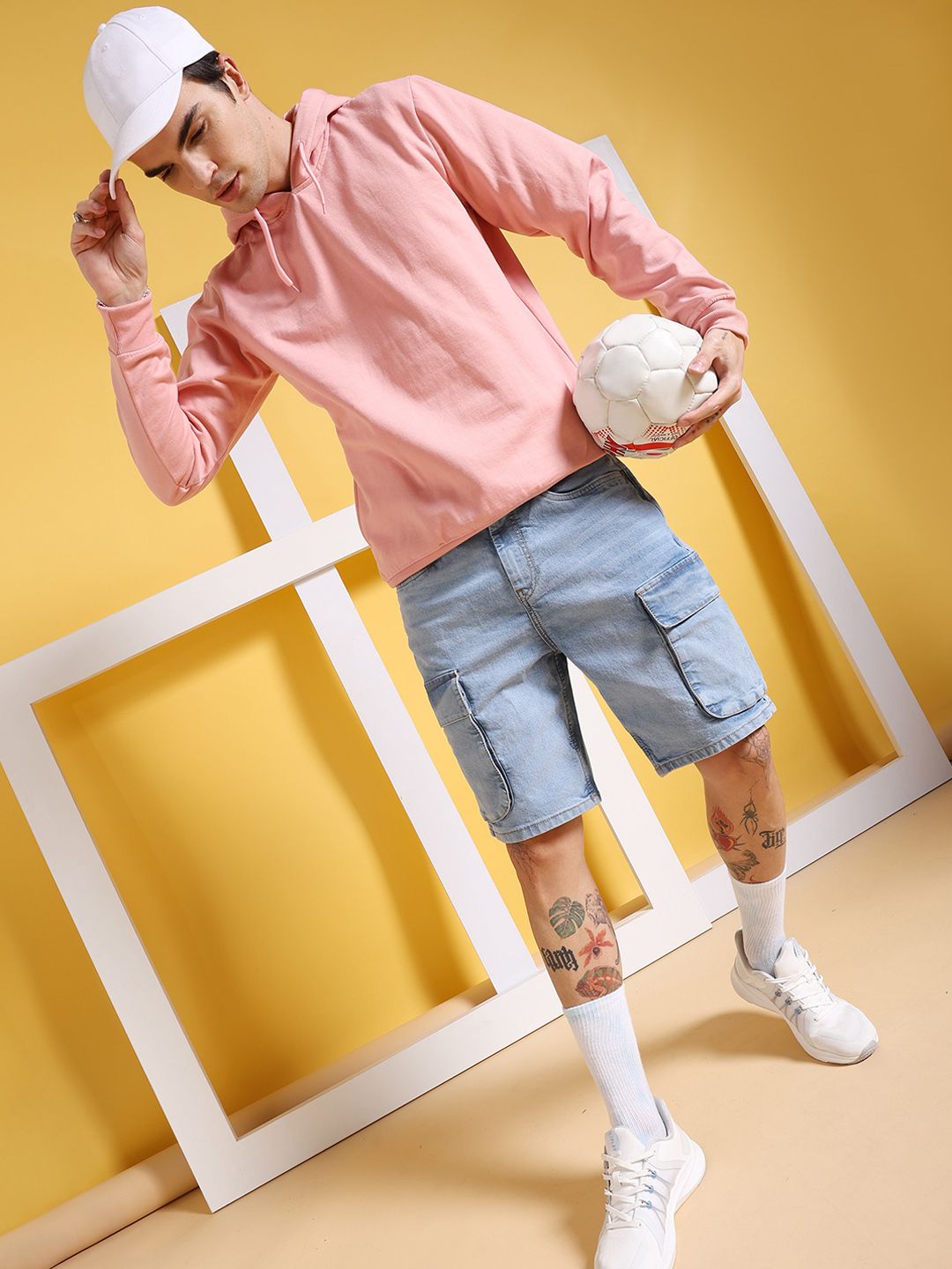 The Indian Garage Co Men Mid Rise Cotton Cargos Shorts