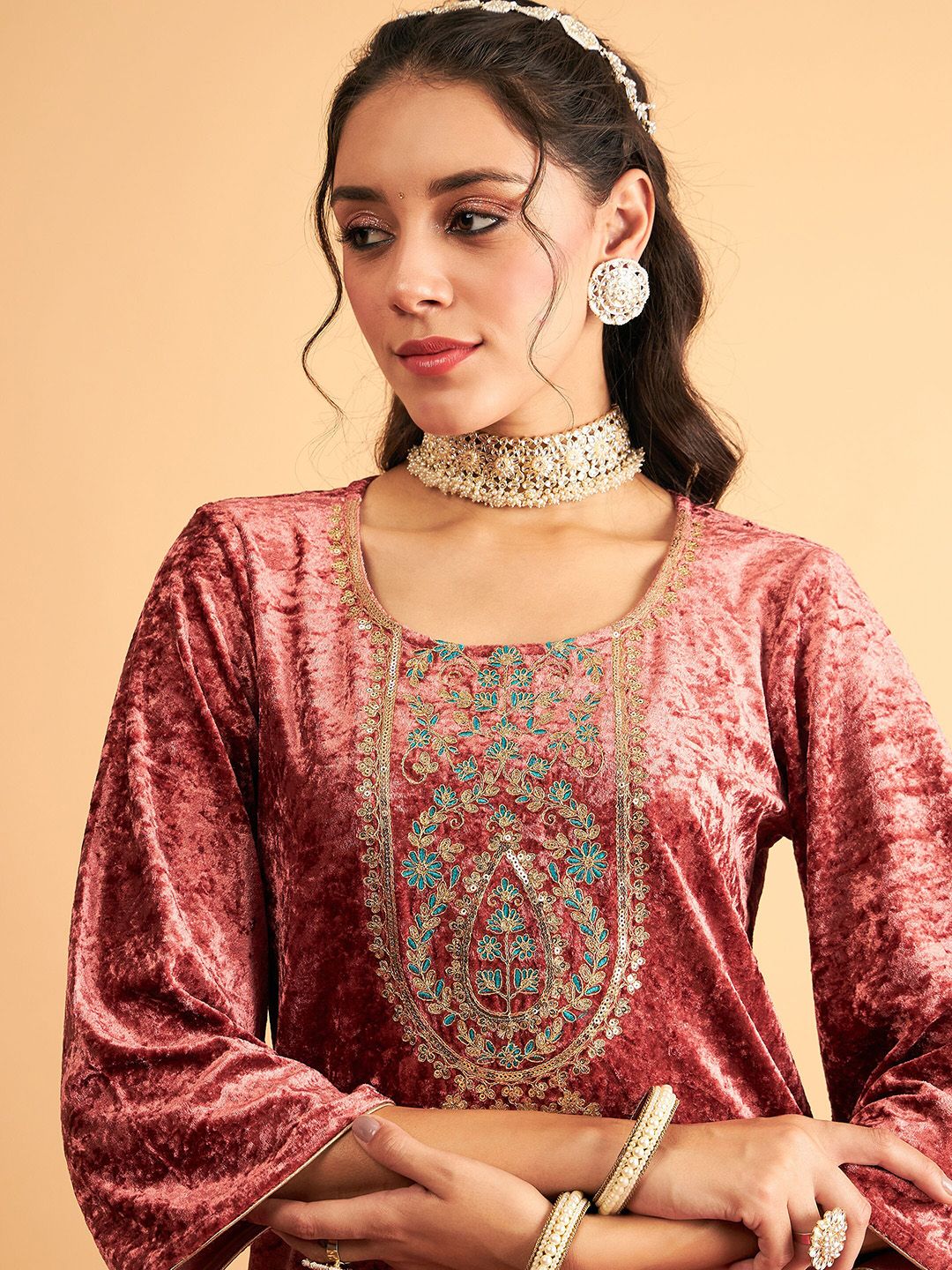 Shae by SASSAFRAS Pink Floral Yoke Design Velvet Thread Work Flared Sleeves Kurta