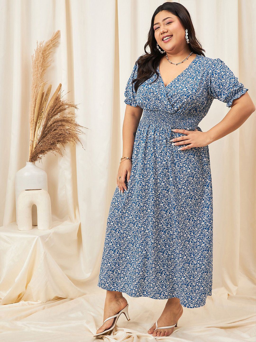Berrylush Curve Blue Curve Floral Print Puff Sleeve Crepe Empire Midi Dress