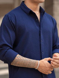 Powerlook Men Spread Collar Solid Casual Shirt