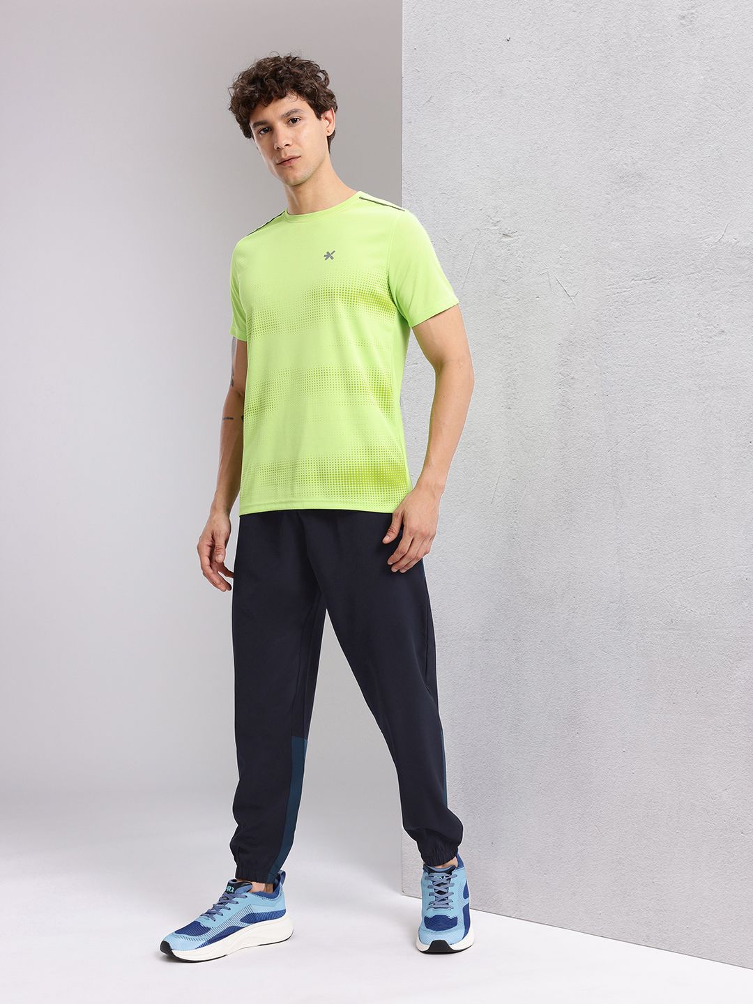 HRX by Hrithik Roshan Men Brand Logo Detail Mid-Rise Running Joggers