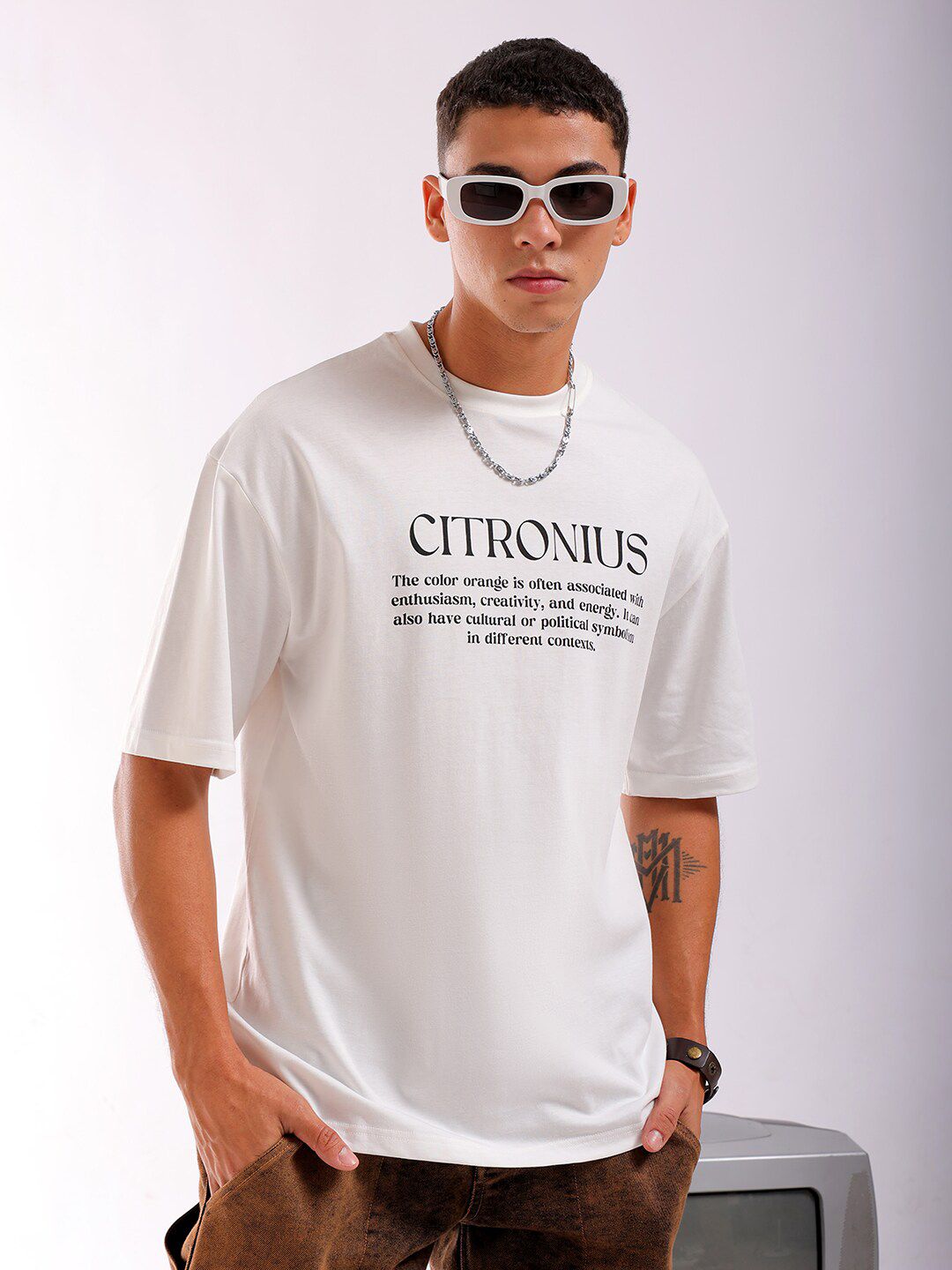 The Indian Garage Co Men Back Printed Boxy Oversized Round Neck Pure Cotton T-shirt
