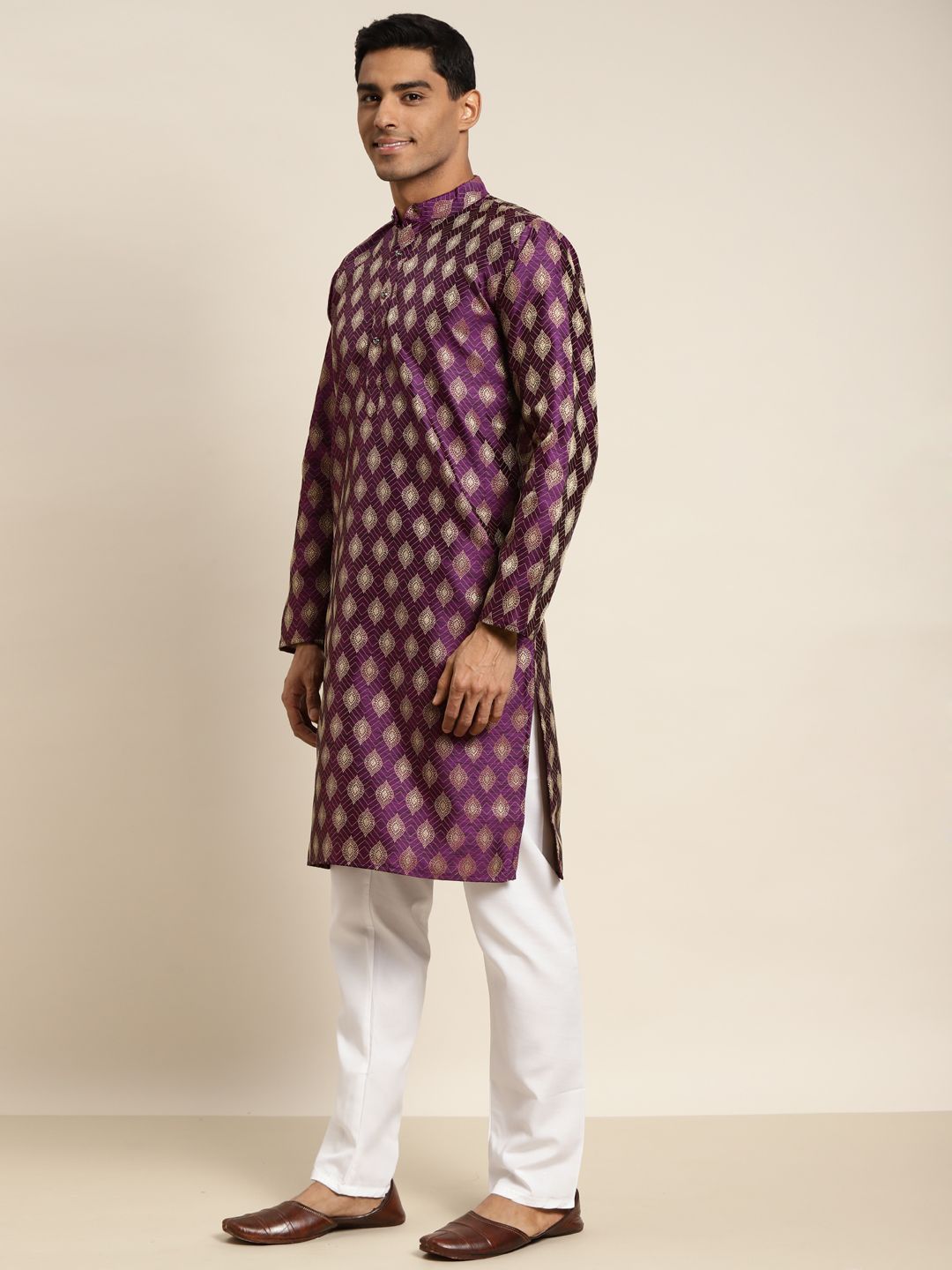 SOJANYA Men Purple & Gold-Toned Ethnic Motifs Jacquard Kurta