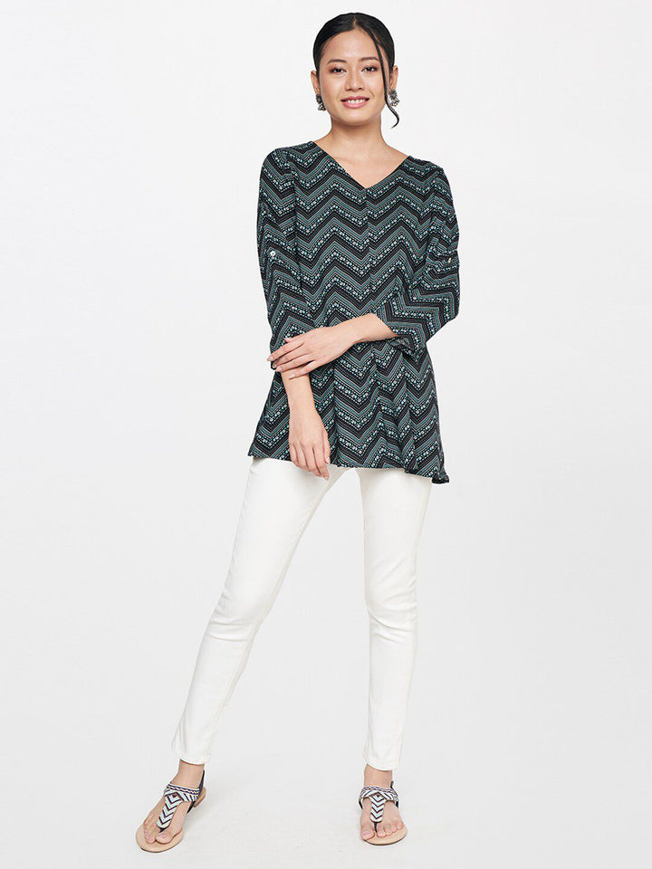 Global Desi Chevron Printed V-Neck Kurti