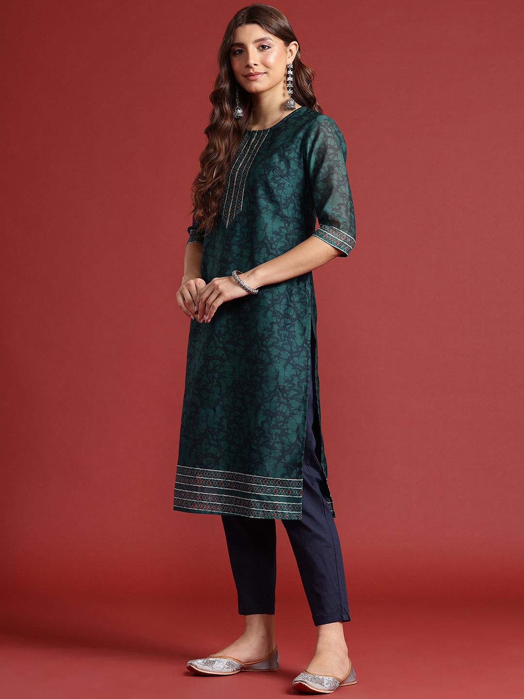 Anouk Indie Florals Printed Kurta with Trousers & With Dupatta