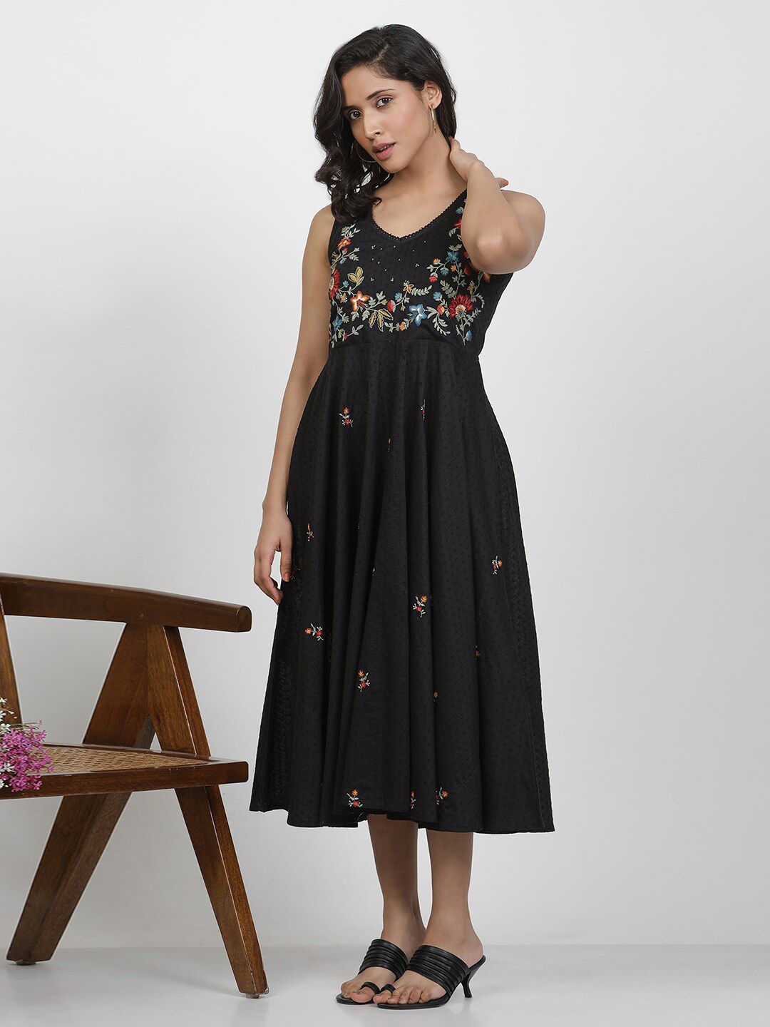W Floral Embroidered Fit & Flare Midi Dress