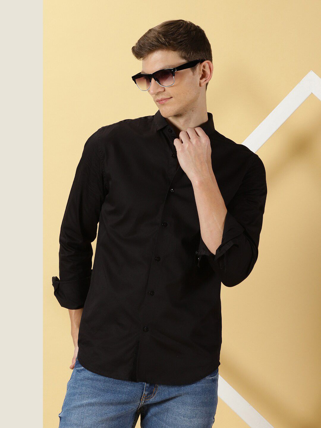 Thomas Scott Classic Slim Fit Spread Collar Casual Shirt
