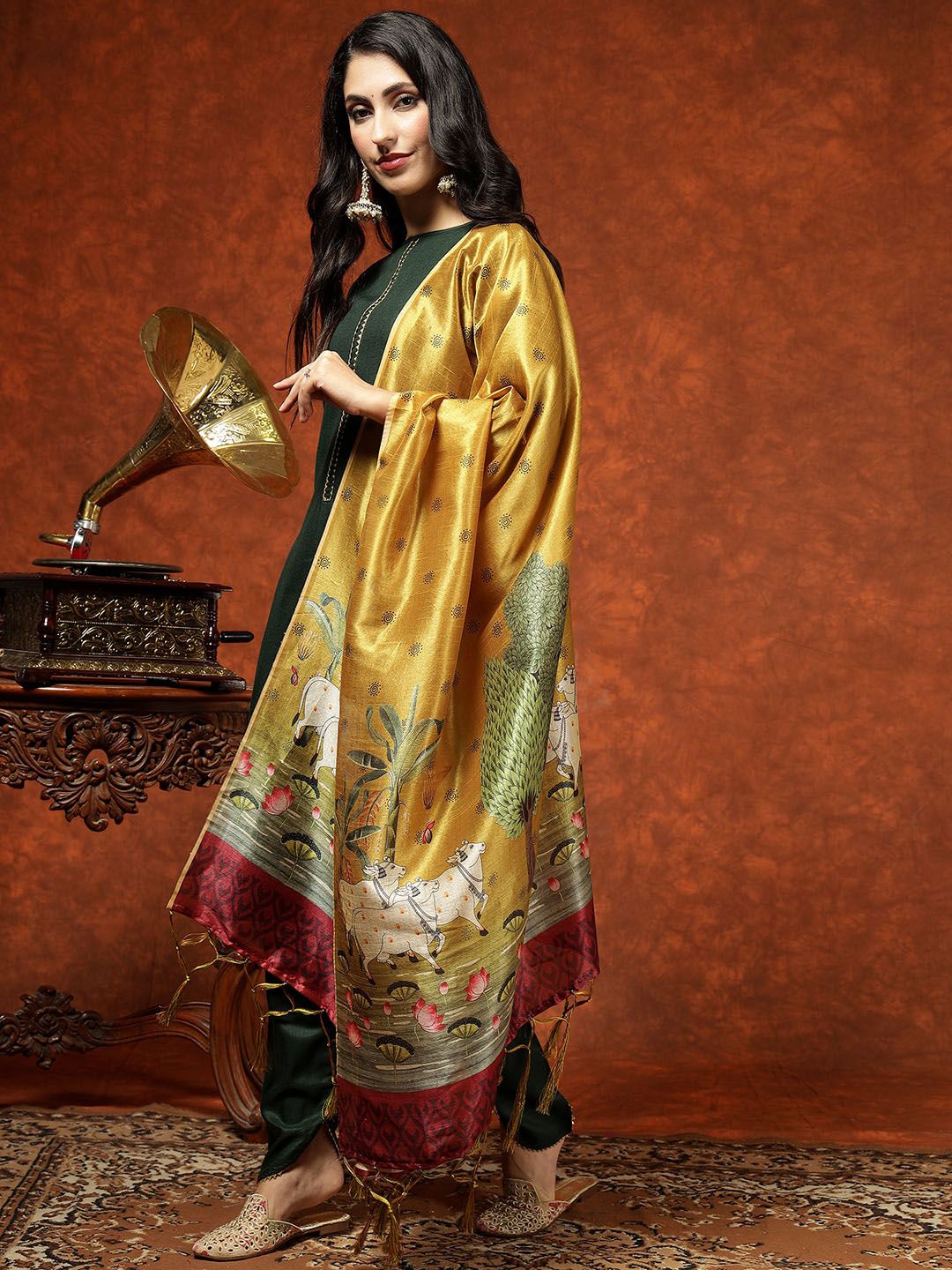 Kalini Women Straight Kurta Pant Set With Digital Print Dupatta