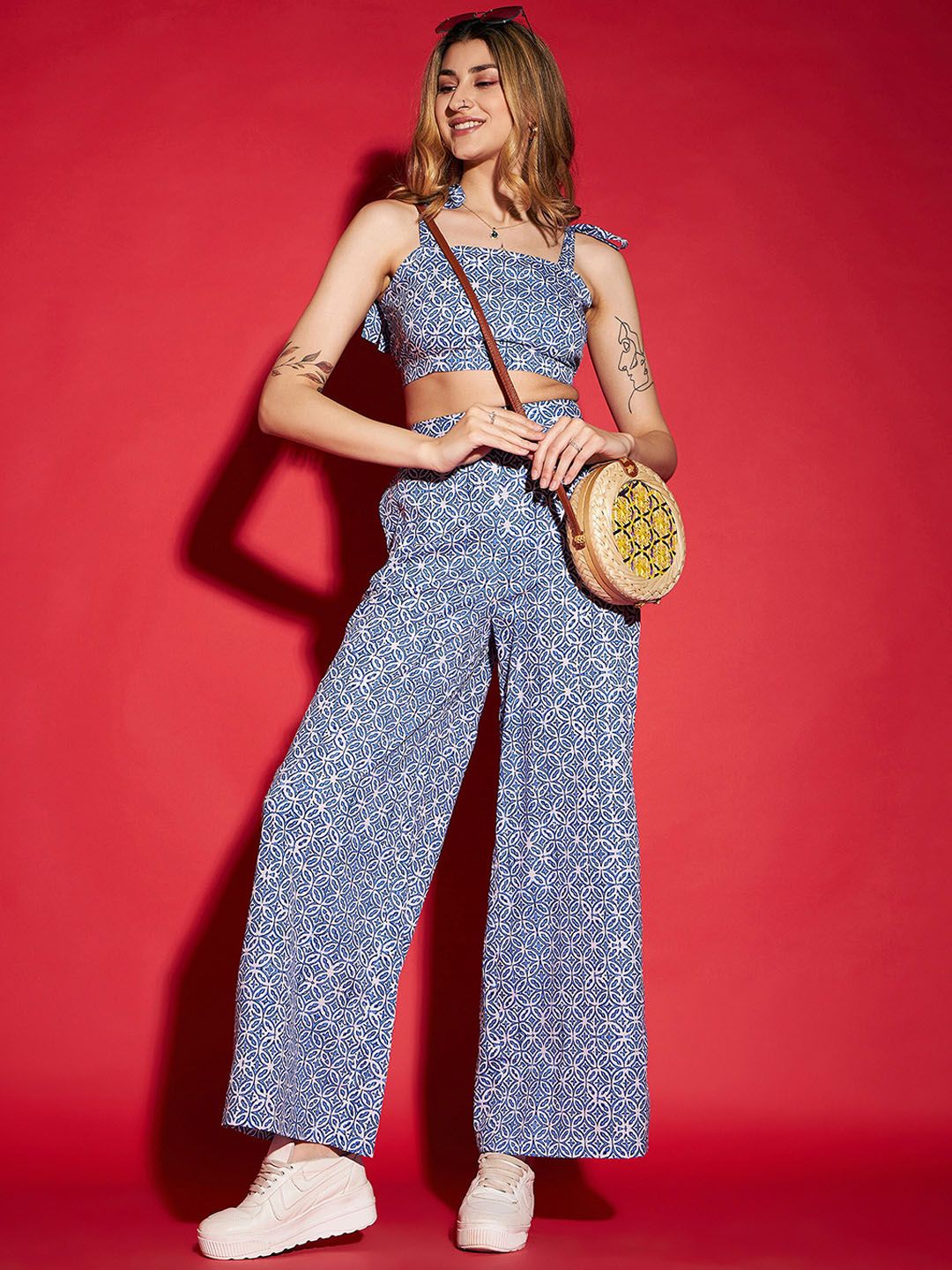 SASSAFRAS Blue Printed Crop Top With Trousers Co-Ords