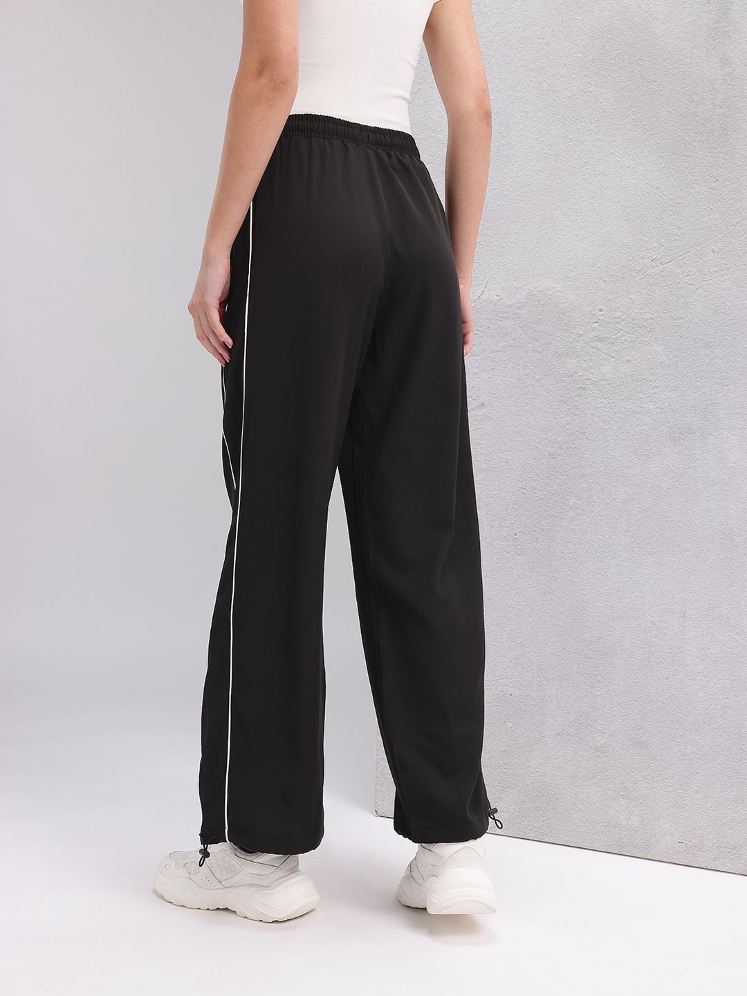 HRX by Hrithik Roshan Women Piping Detail Lifestyle Track Pants
