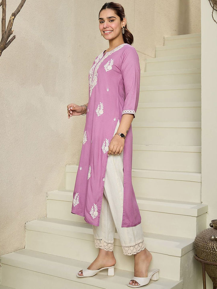 Indo Era Floral Embroidered Thread Work Straight Kurta