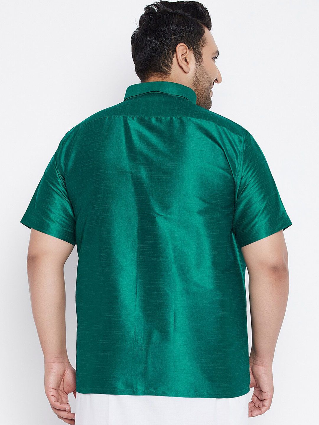 VASTRAMAY Men Green Premium Casual Shirt