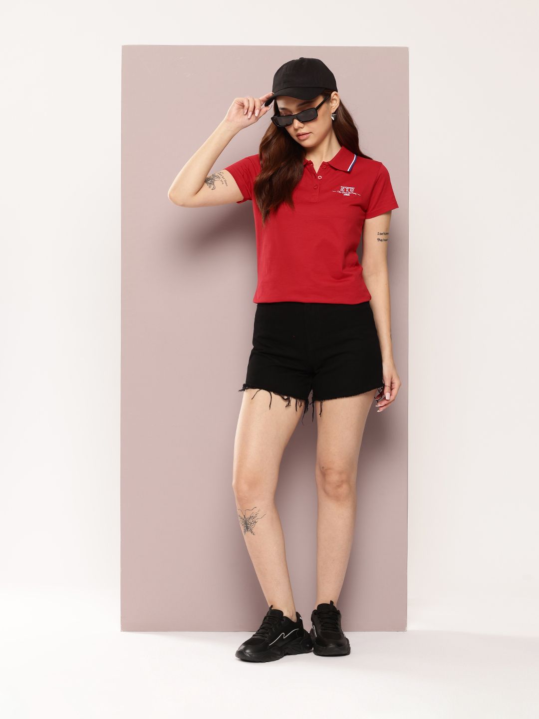 Dillinger wanita biasa fit lencana sulaman polo tshirt