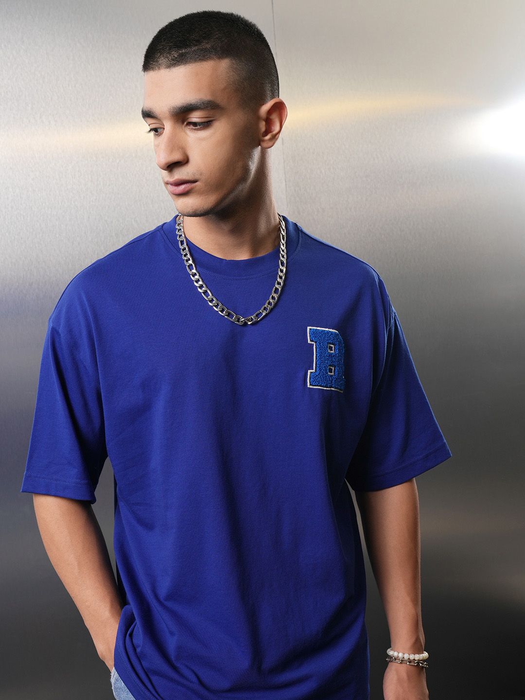 HIGHLANDER Men Graphic Printed Round Neck Drop-Shoulder Oversized T-shirt
