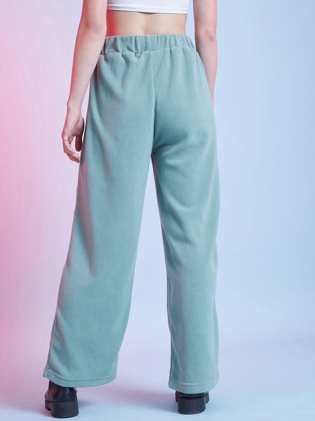 STREET 9 BASICS Street Style Women Green Mid-Rise Relaxed Loose Fit Parallel Trousers