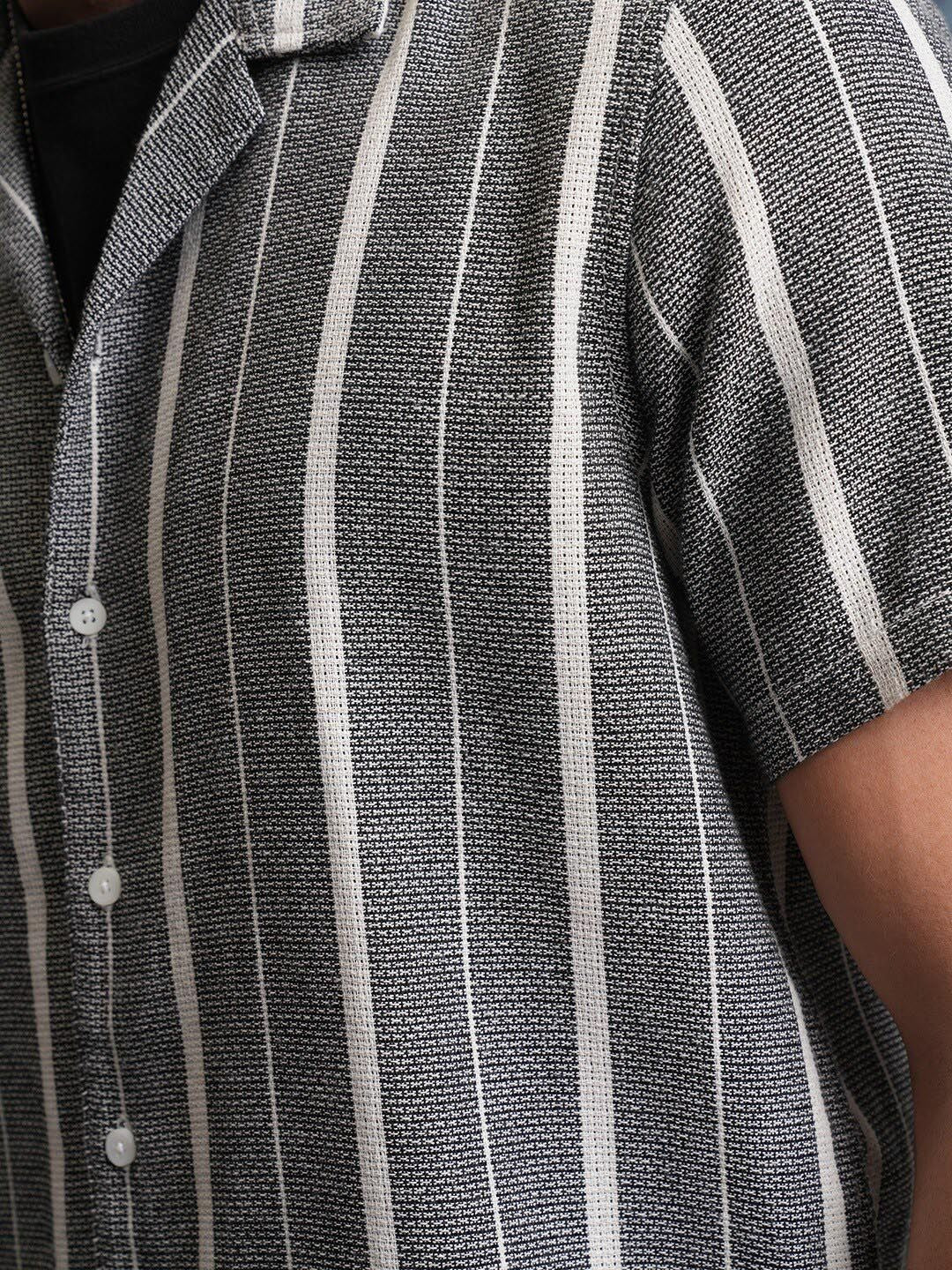 LOCOMOTIVE Premium Mock Lino Dobby Textured Striper Camp Collar Shirt