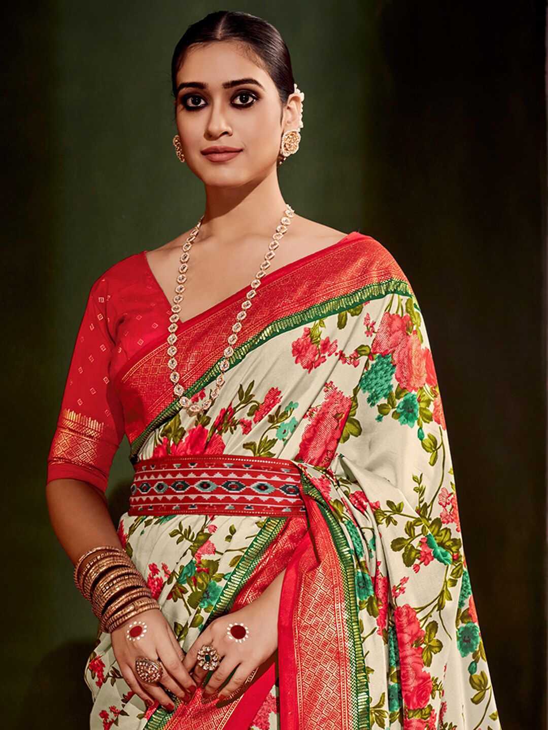 Saree mall Floral Printed Zari Bagh Sarees