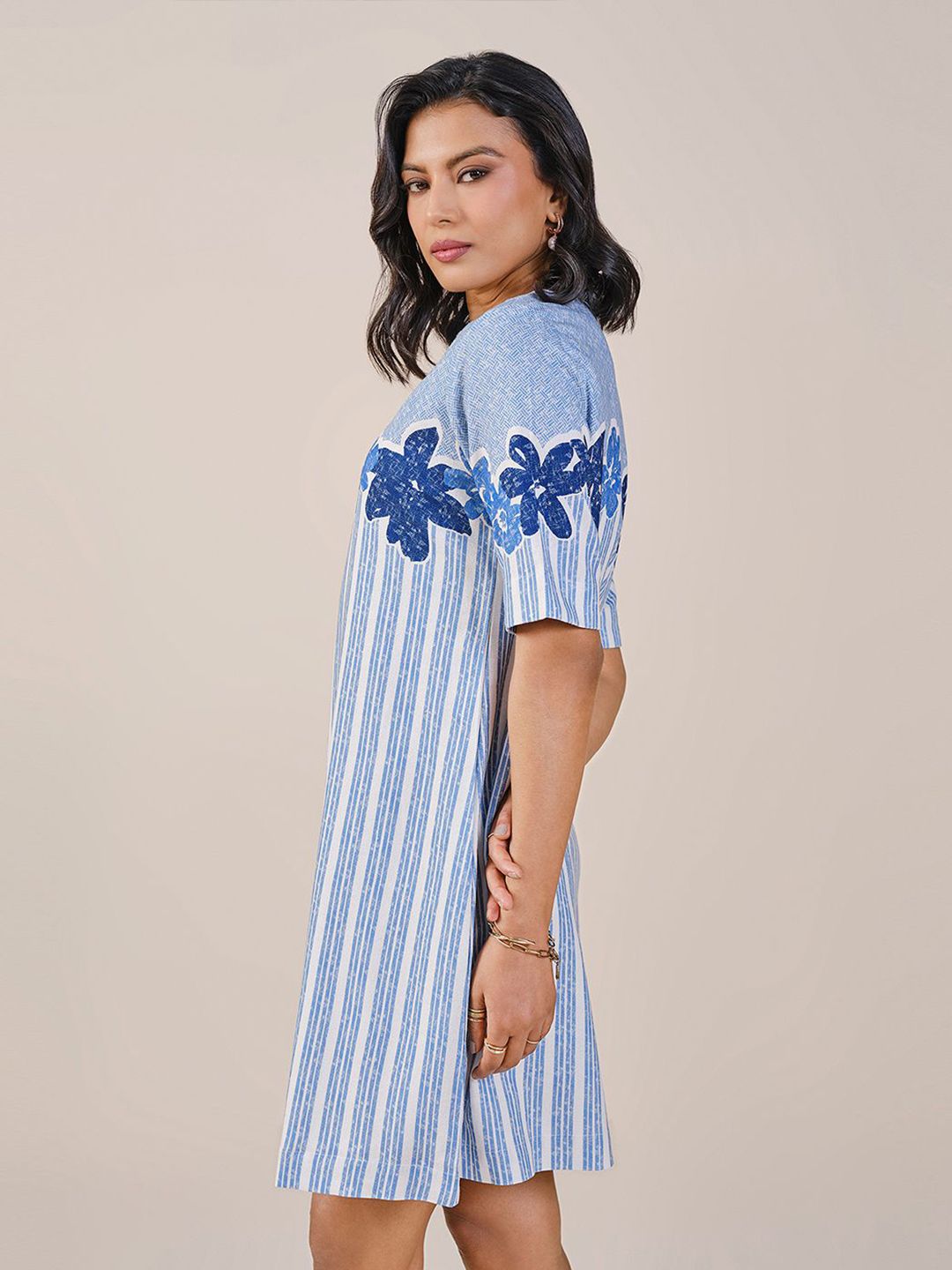 AND Women V-neck A-Line Dress