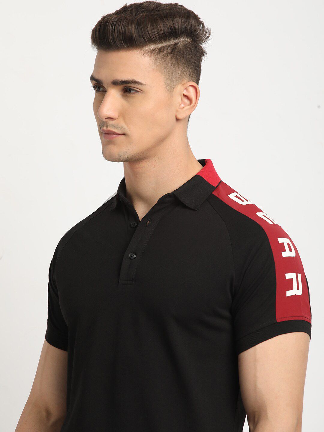 THE BEAR HOUSE Polo Collar Raglan Sleeves Slim Fit T-shirt