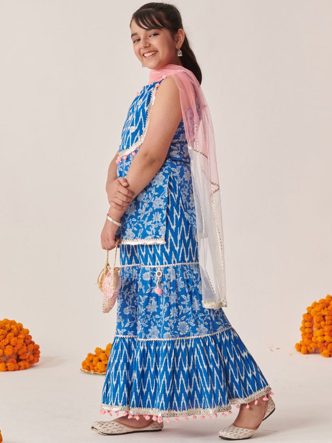 pspeaches Girls Ethnic Motifs Printed Gotta Patti Kurta Sets With Dupatta