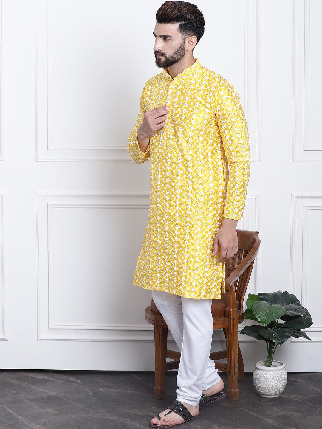 SOJANYA Kurta Kolar Mandarin Sulam Bunga