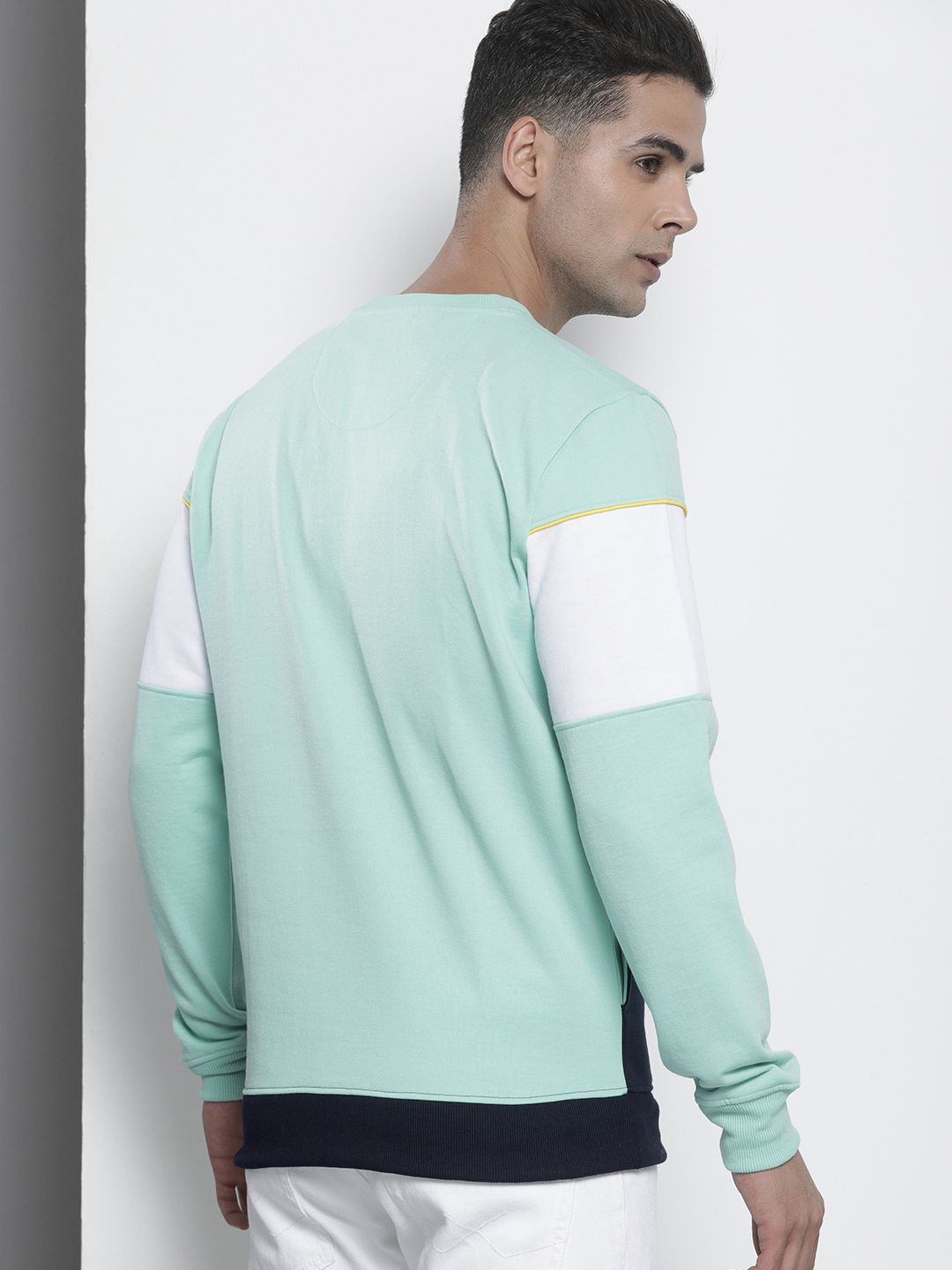 The Indian Garage Co Men Green Printed Sweatshirt