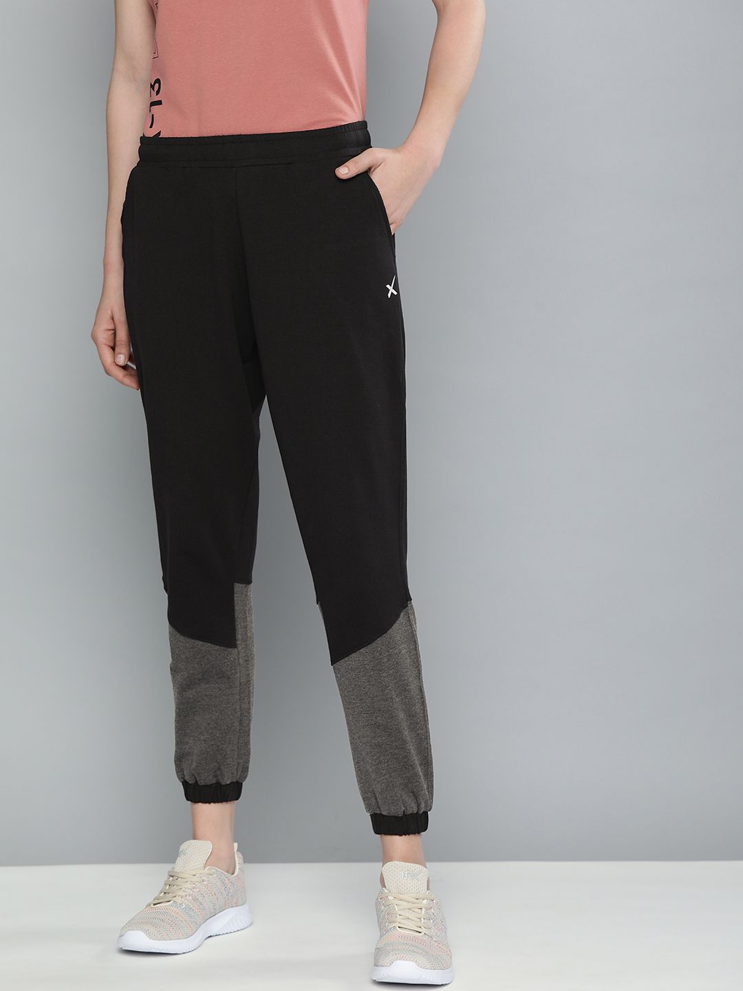 HRX By Hrithik Roshan Women Jet Black Colourblock Regular Fit Lycra Rapid-Dry Antimicrobial Training Joggers
