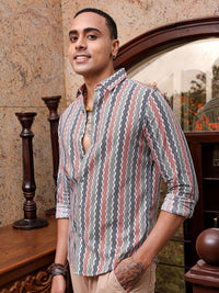 The Indian Garage Co Men Slim Fit Geometric Printed Resortwear Shirt