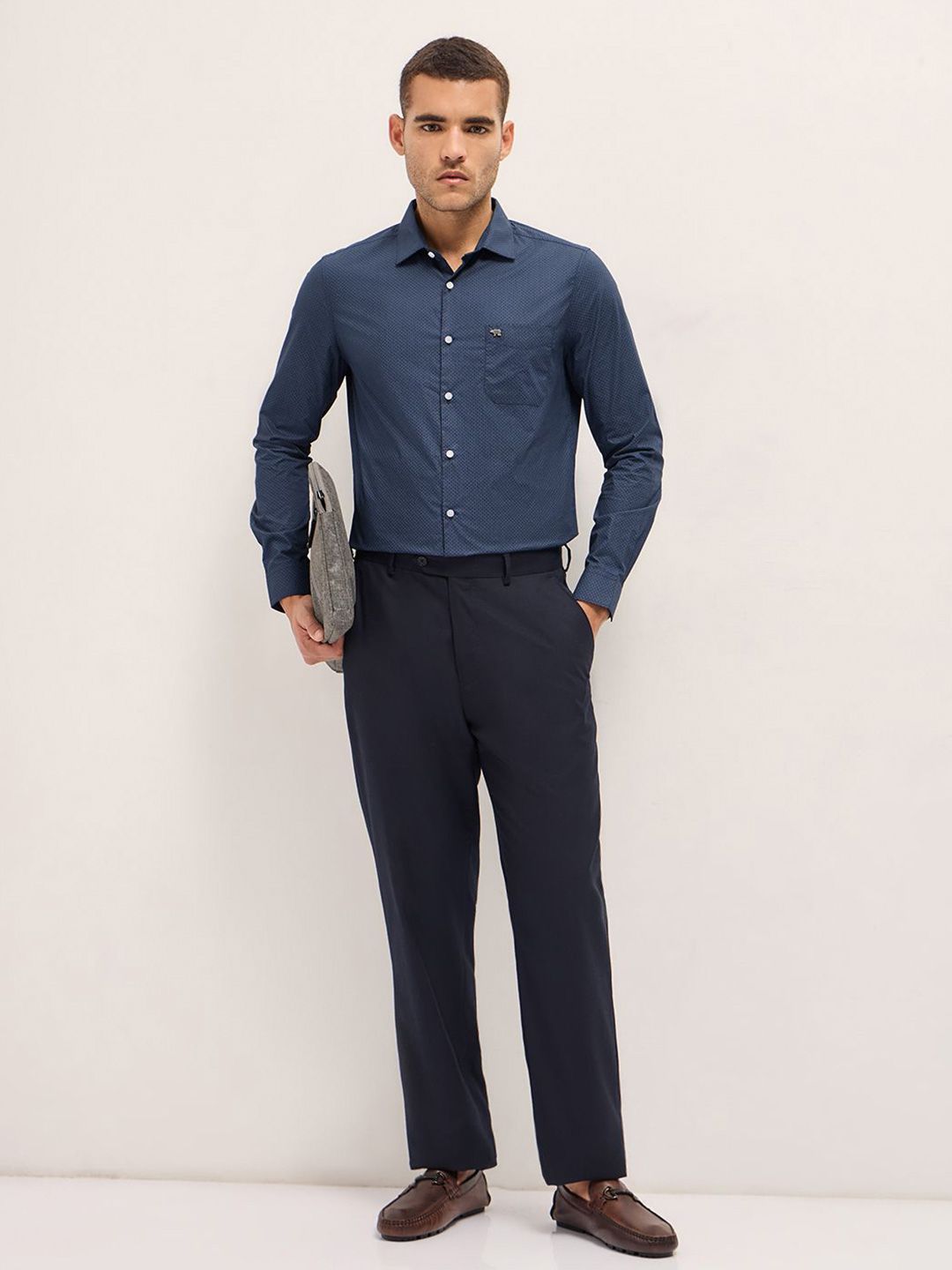 THE BEAR HOUSE Men Tailored Fit Spread Collar Geometric Printed Cotton Formal Shirt