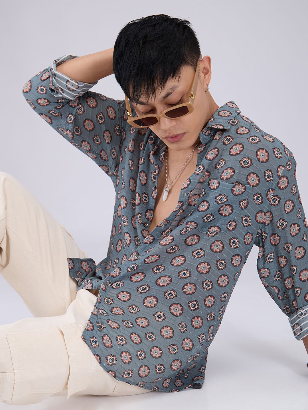 VASTRADO Men Classic Fit Spread Collar Floral Printed Relaxed Fit Casual Shirt