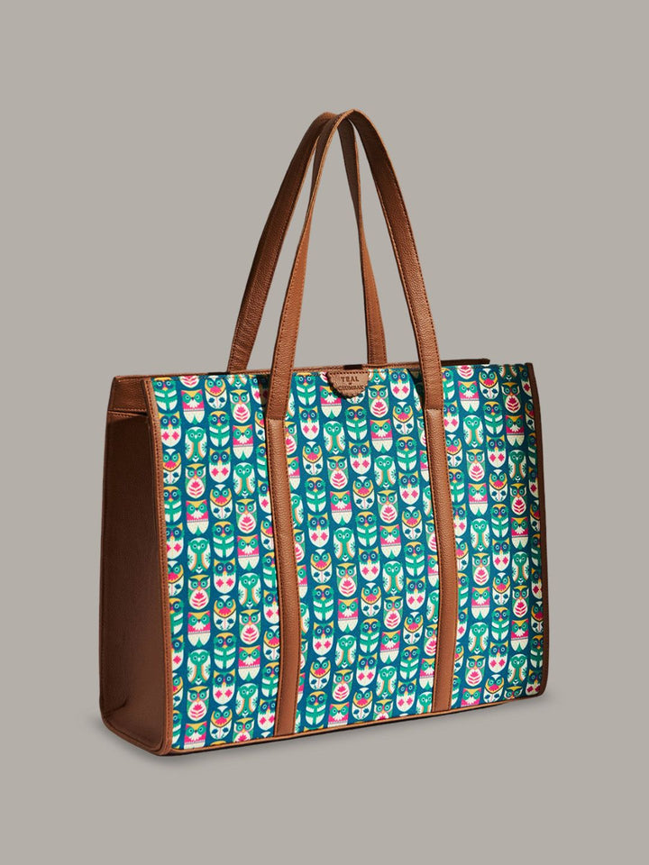 TEAL BY CHUMBAK Owl March Printed Shopper Tote Bag