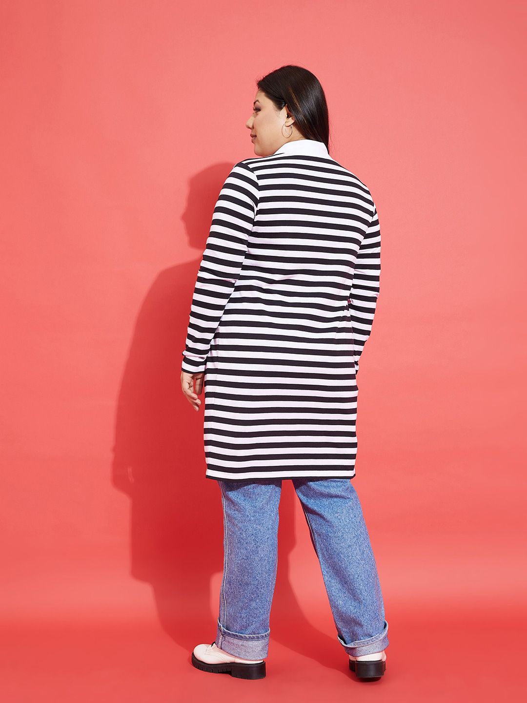 SASSAFRAS Curve Plus Size Striped Cotton Longline Open Front Shrug