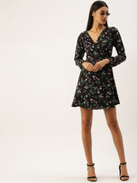 Berrylush Women Black & White Printed Wrap Dress