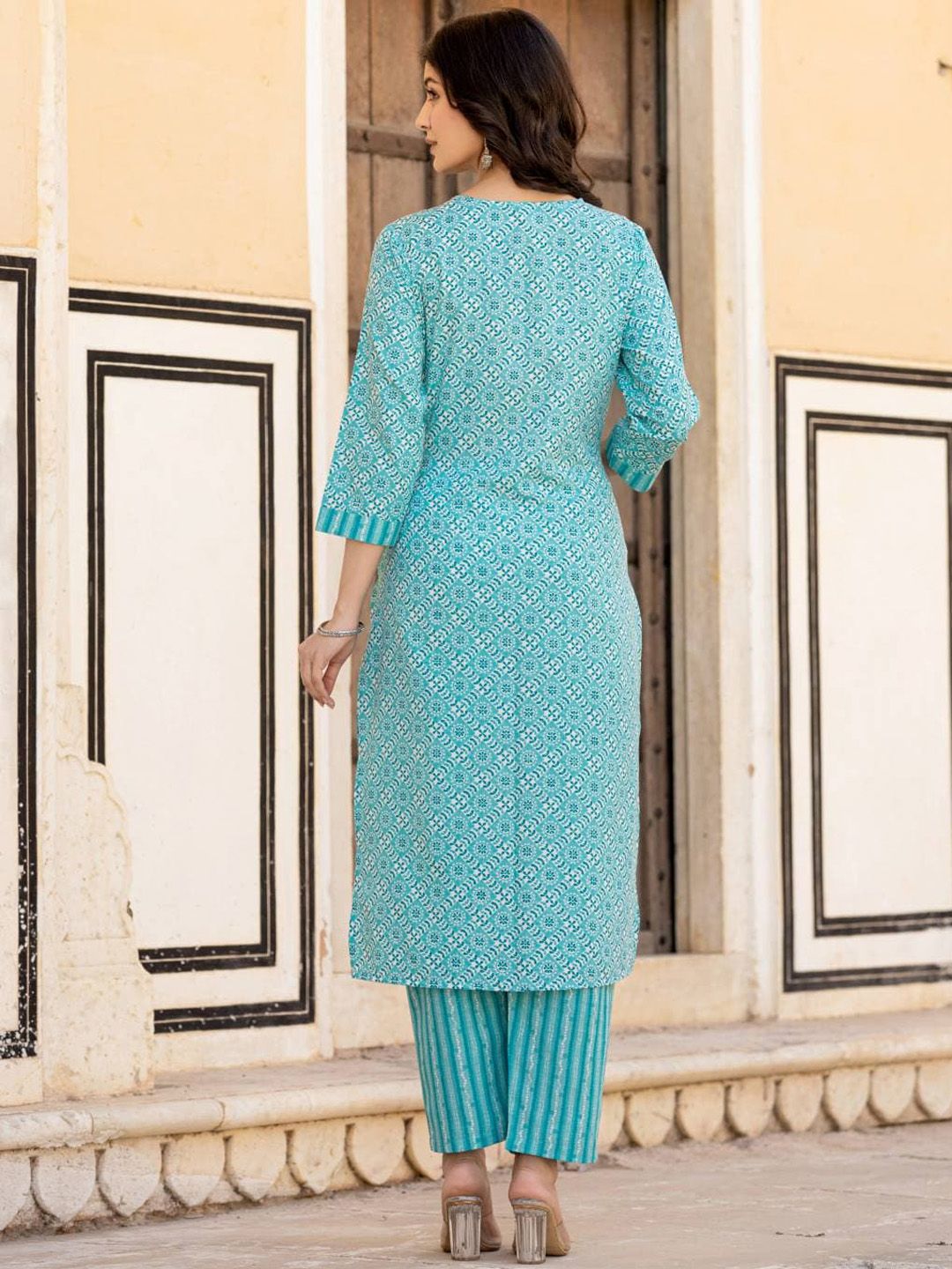 Varanga Ethnic Motifs Printed Regular Mirror Work Kurta with Trousers & With Dupatta