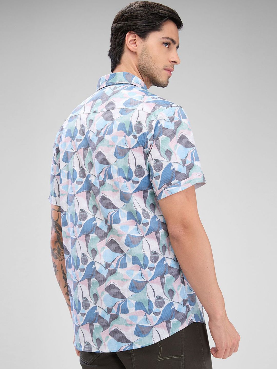 SPYKAR Men Slim Fit Floral Opaque Printed Casual Shirt
