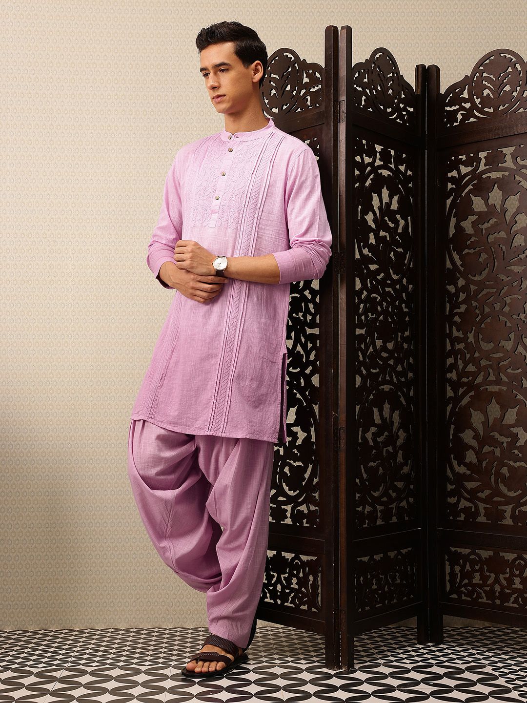 House of Pataudi Floral Embroidered Pure Cotton Jashn Kurta with Salwar