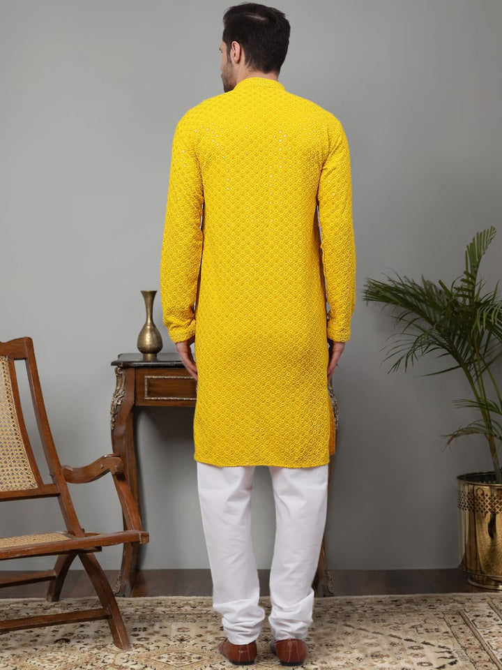 Jompers Floral bersulam Chikankari Pure Cotton Kurta dengan Churidar