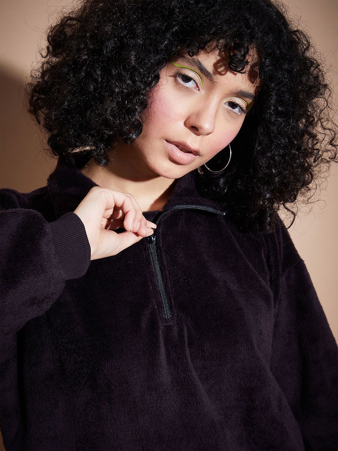SASSAFRAS BASICS High Collar Long Sleeves Oversized Fleece Pullover Sweatshirt