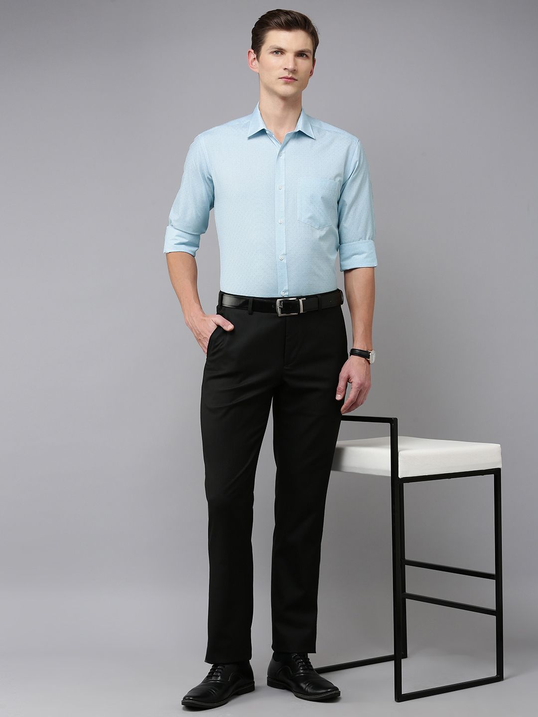 Park Avenue Textured Slim Fit Opaque Formal Shirt