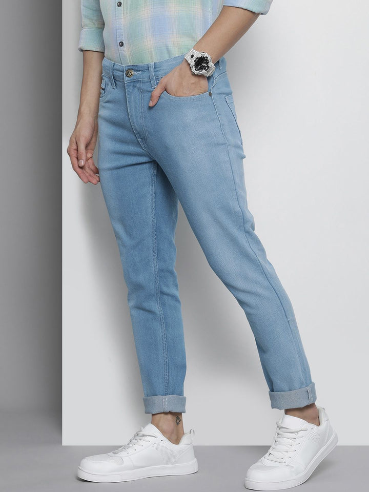 The Indian Garage Co Men Blue Light Fade Cropped Stretchable Jeans