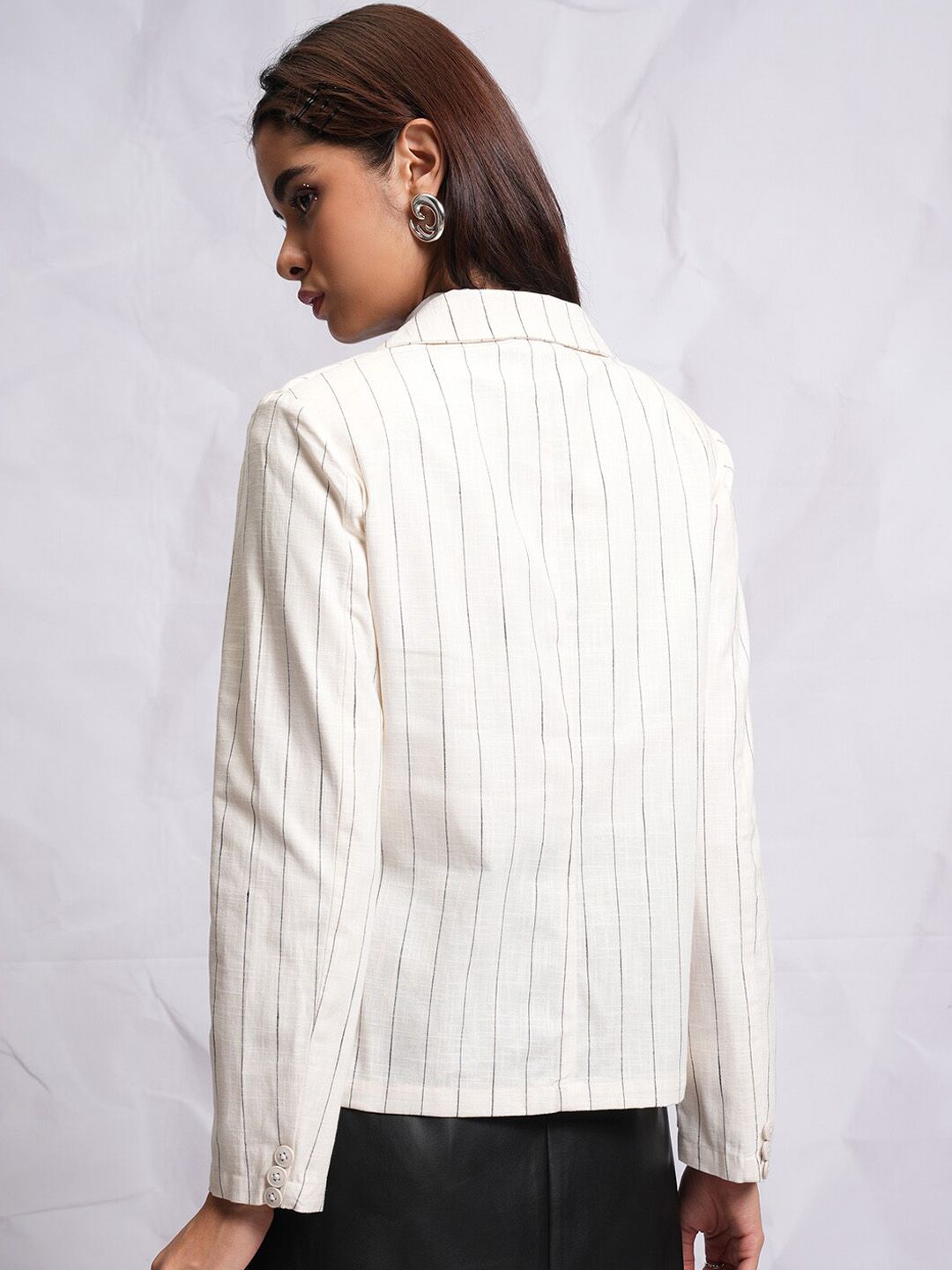 CHIC BY TOKYO TALKIES White & Black Striped Single-Breasted Blazer