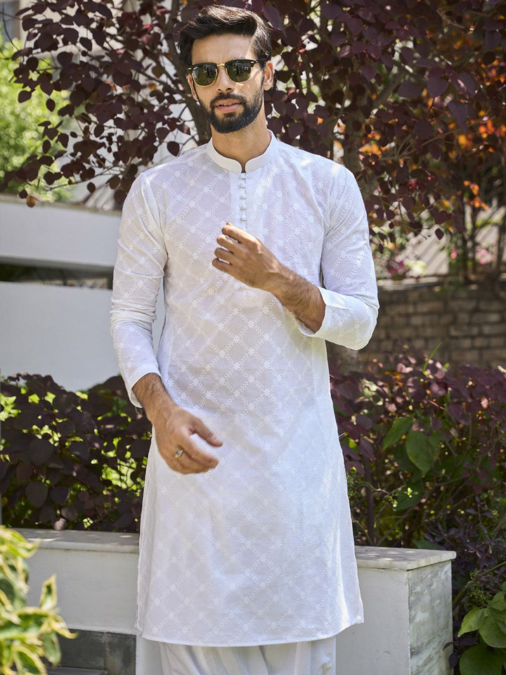 See Designs Mandarin Collar Floral Embroidered Chikankari Pure Cotton Kurta