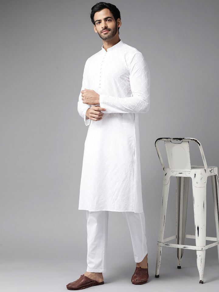 See Designs Men White Ethnic Motifs Embroidered Chikankari Pure Cotton Kurta with Pyjamas