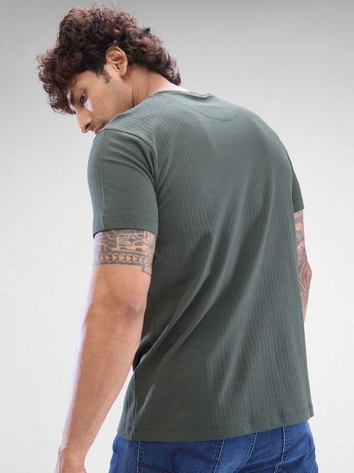 SPYKAR Men Solid Slim Fit T-shirt
