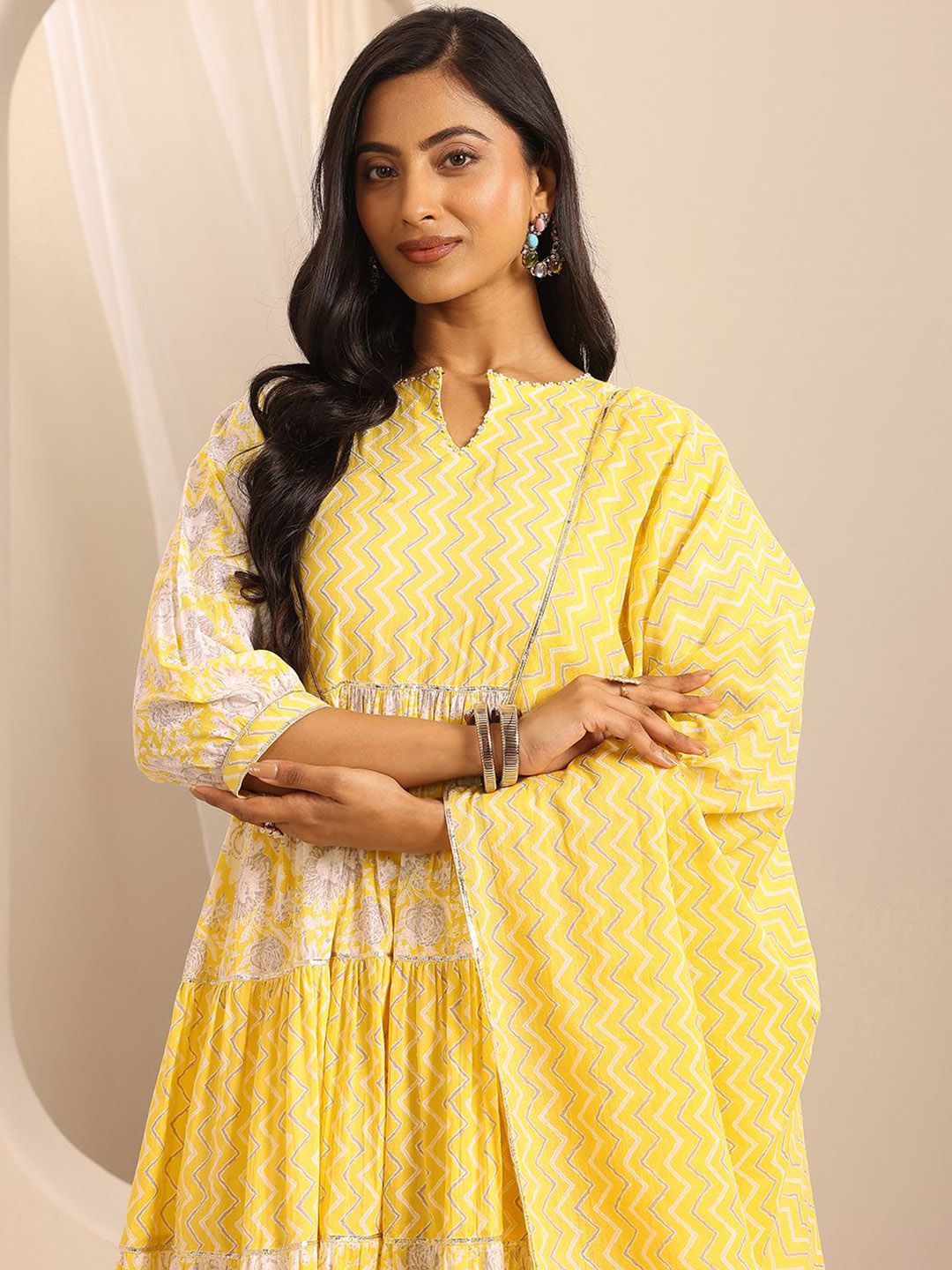 Libas Women Floral Printed Kurta with Trousers & With Dupatta